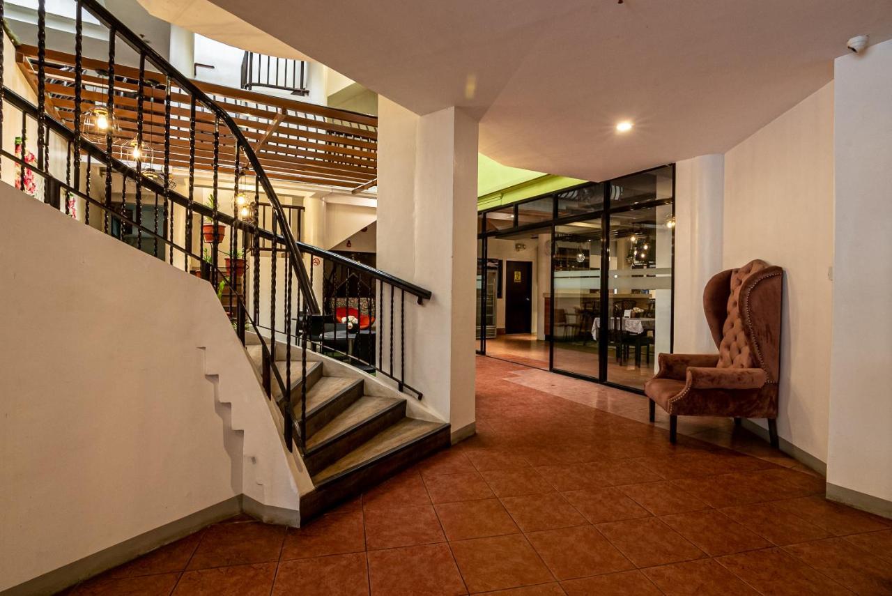 Kiwi Hotel Cebu Eksteriør bilde